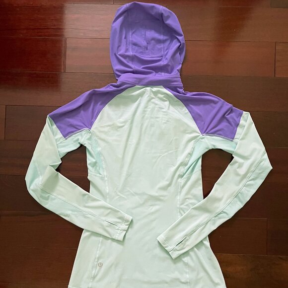 Lululemon Runbeam Hoodie thin UV Protection shirt in size 4 - Picture 11 of 11